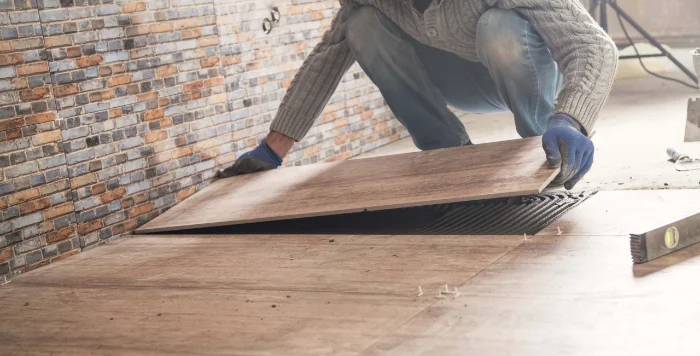 معلم بلاط وسيراميك